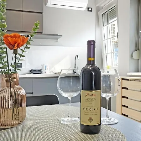 Apartamento Paradise Slavija Dos *